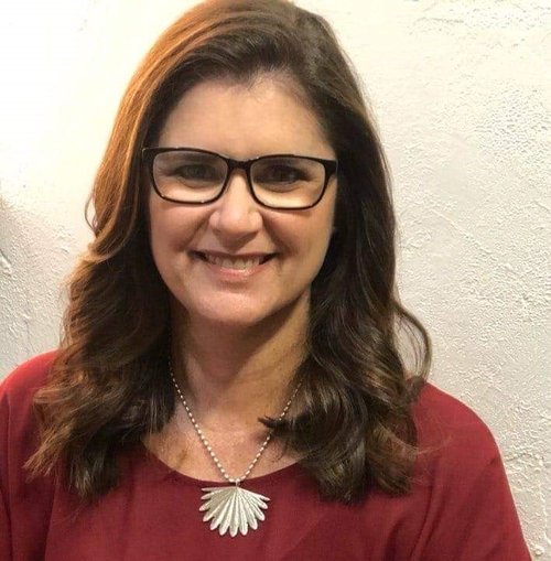 Ngā Taonga Board of Trustees member Annie Murray