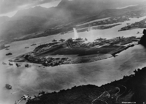 Aerial view of the attack on Pearl Harbour