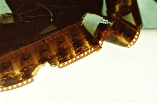 Old nitrate yellowed film
