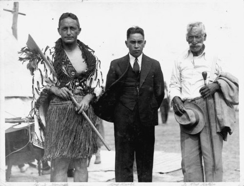 Three men standing next to each other - King Koroki Te Rata Mahuta Tawhiao Potatau Te Wherowhero (centre), with Pei Te Hurinui Jones (left), and Te Kiri Katipa.