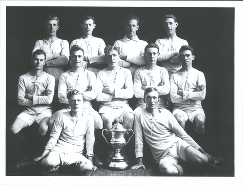 The Seacliff football team pose with the Chatham Cup in 1923