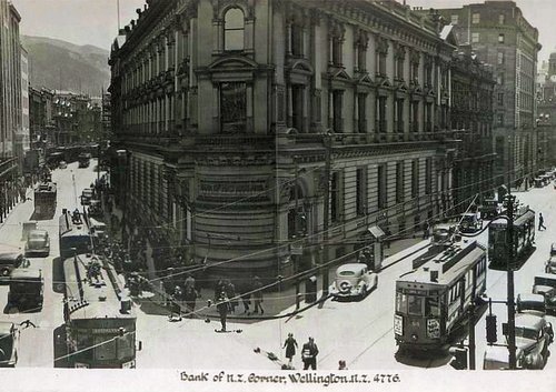 Bank of New Zealand on the corner of Lambton and Customhouse Quays in Wellington (c1940s).